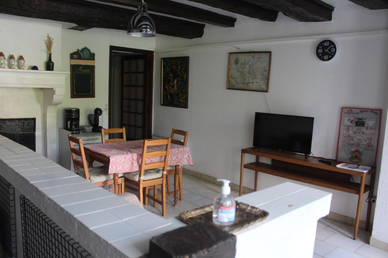la Maison d'Odile Beaujeu-Saint-Vallier-Pierrejux-et-Quitteur Extérieur photo